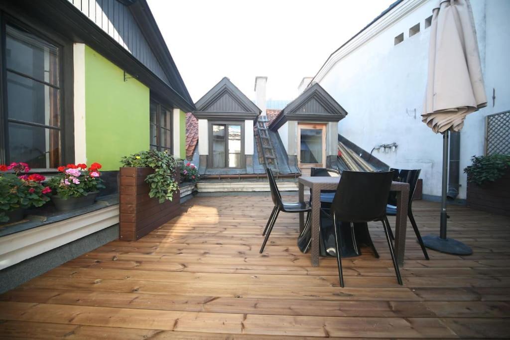 Two Bedroom / Old Town With Private Terrace ريغا المظهر الخارجي الصورة